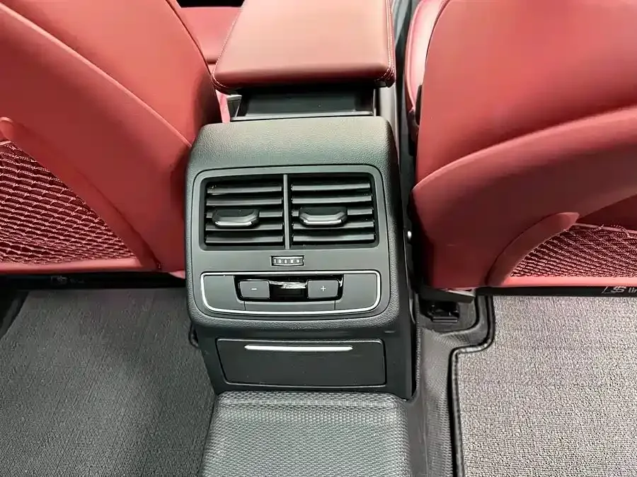 Audi a4 l 2025 2 million units Enjoyable Edition 40 TFSI Fashion Dynamic Edition 2025 — миниатюра 3
