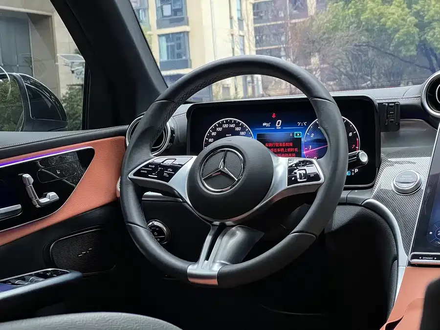 Mercedes-Benz GLC-Class Mercedes-Benz GLC 2023 GLC 260 L 4MATIC dynamic 5-seater 2025 — миниатюра 4