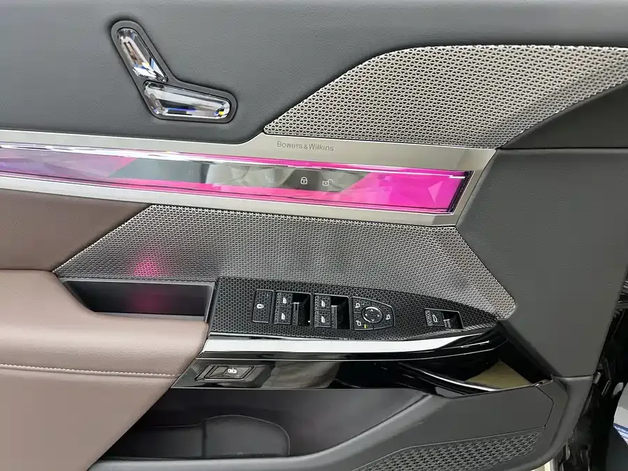 BMW 7 Series BMW 7 Series 2023 735Li M Sport Package 2025 — миниатюра 2