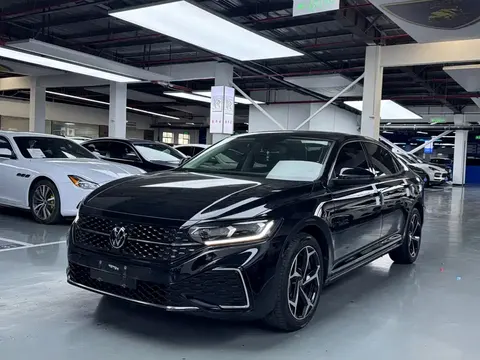Volkswagen Passat 2025 buy in Moscow