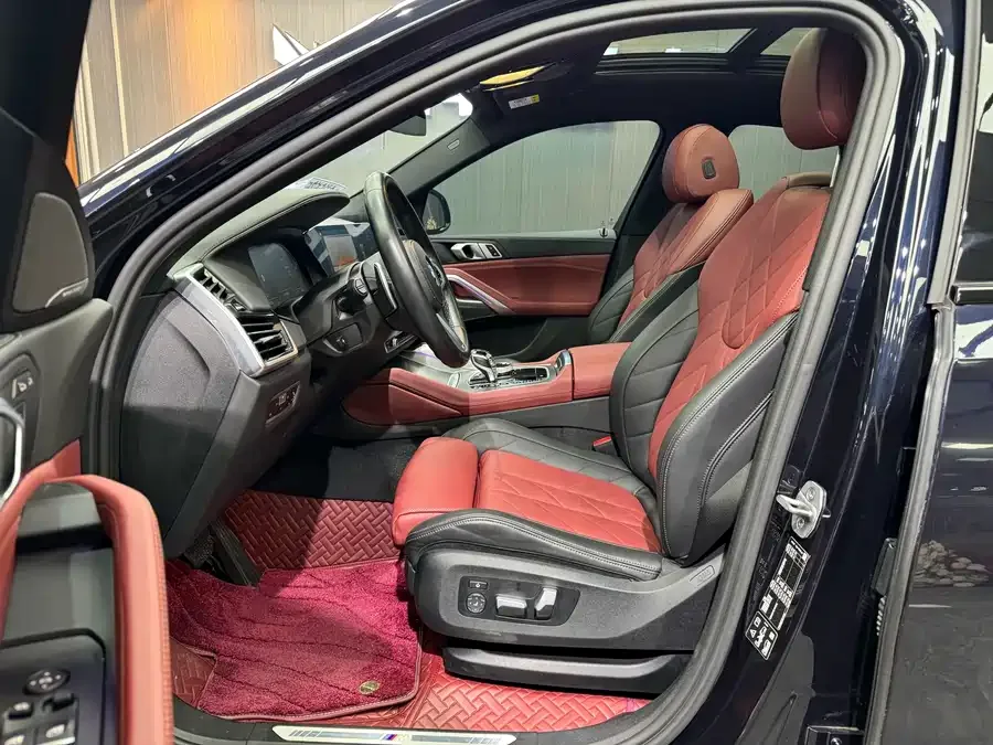 BMW X6 2022 facelift xDrive30i M Sport package 2023 — миниатюра 2