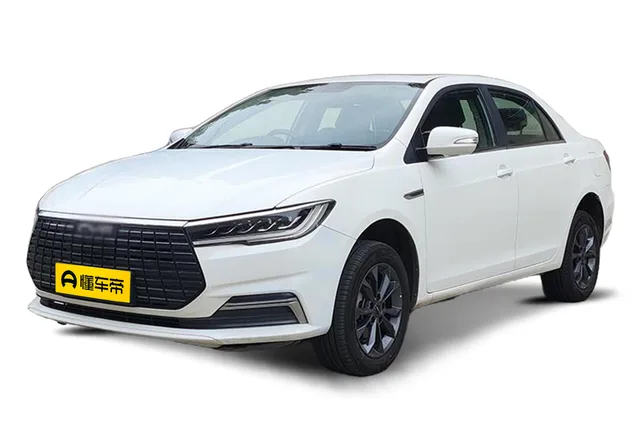 BYD Qin EV 2025 — фото 1, купить с доставкой в Москву