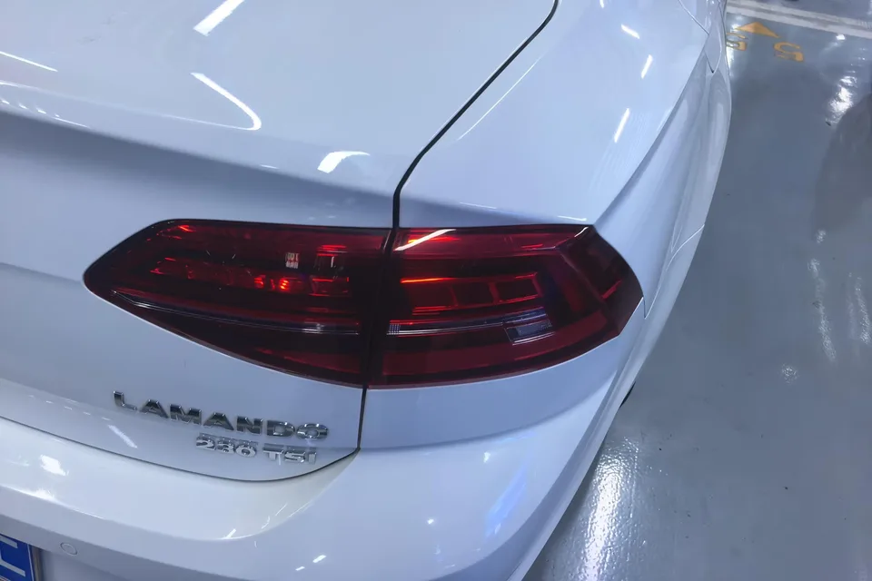Volkswagen Lamando Lingdu 2021 230TSI DSG Fashion Edition 2022 — миниатюра 2