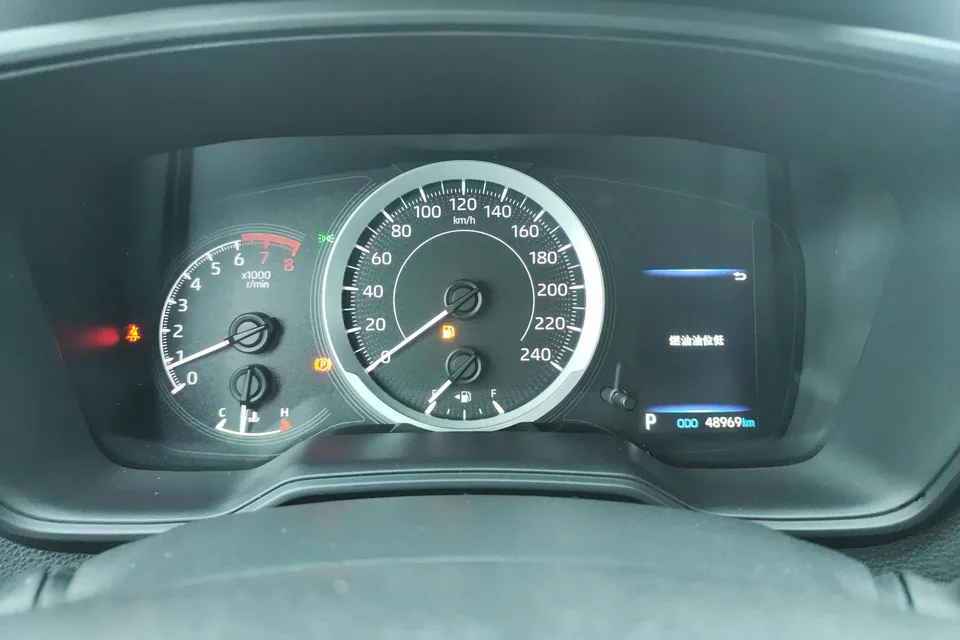 Toyota Levin Lei Ling 2022 185T CVT Deluxe Edition 2022 — thumbnail 4