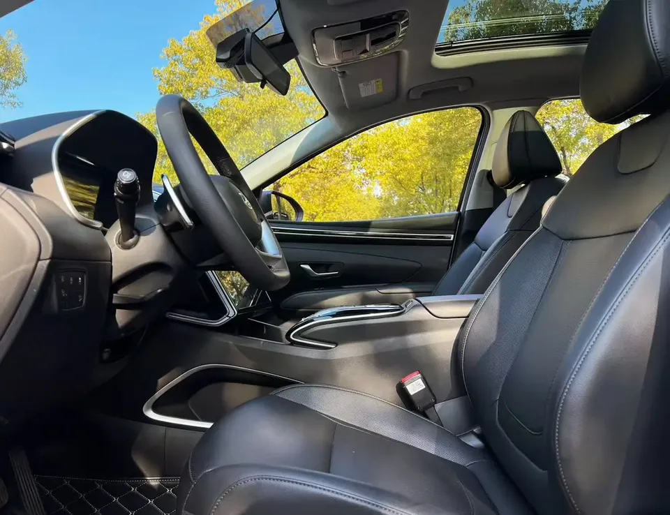 Hyundai tucson l Tucson 2023 Tucson L 1.5T DLX 2WD Luxury Edition 2024 — миниатюра 4