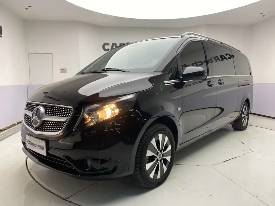 Mercedes-Benz Vito Vito 2023 2.0T Business Edition 7 Seaters 2023 — photo 1, buy with delivery to Moscow