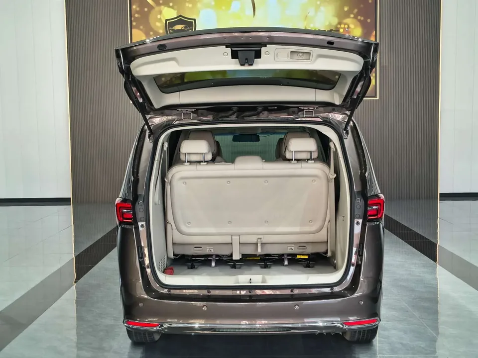 Buick GL8 Buick GL8 2022 Land Business Class 652T Luxury Edition 2022 — миниатюра 4