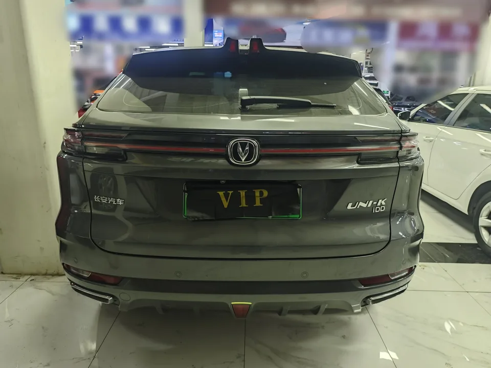 Changan UNI-K Blue Whale iDD 1.5T 130km Premium Type 2023 — миниатюра 2
