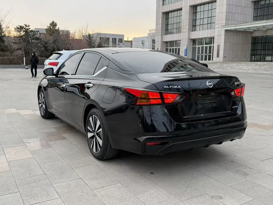 Nissan Altima Teana 2021 2.0L XL Comfort Edition 2022 — миниатюра 2