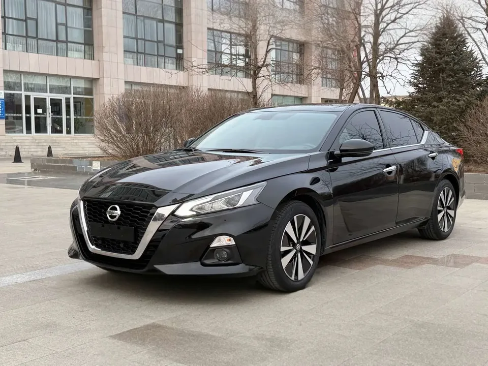 Nissan Altima Teana 2021 2.0L XL Comfort Edition 2022 — фото 1, купить с доставкой в Москву
