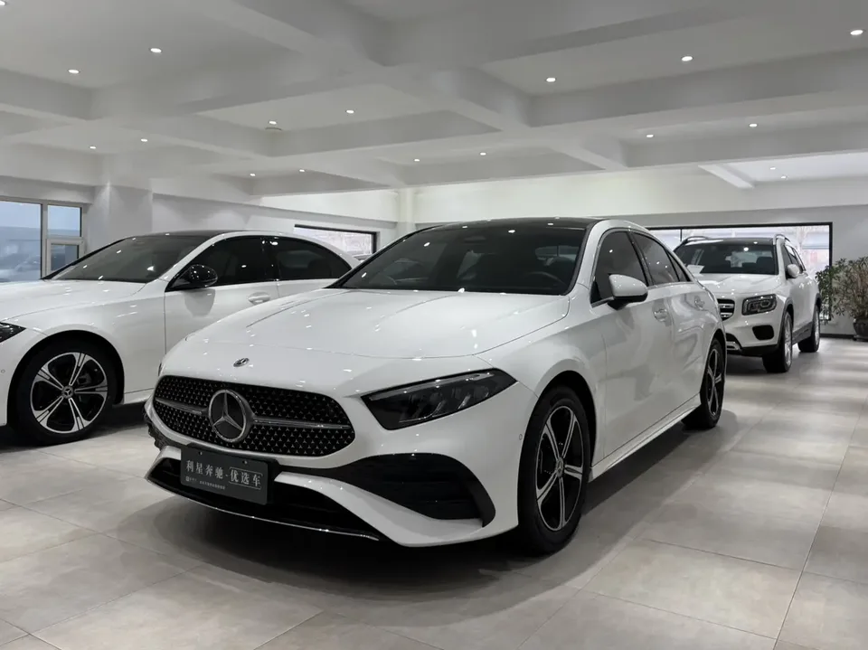 Mercedes-Benz Mercedes Benz A Class 2024