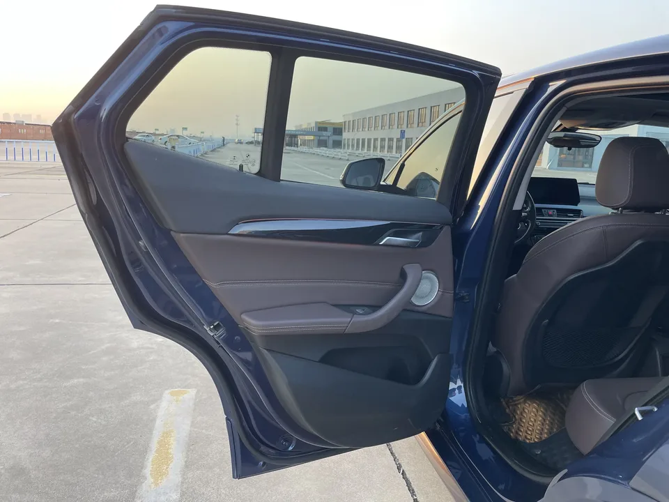 BMW X2 facelift sDrive25i M Sport package 2022 — миниатюра 4
