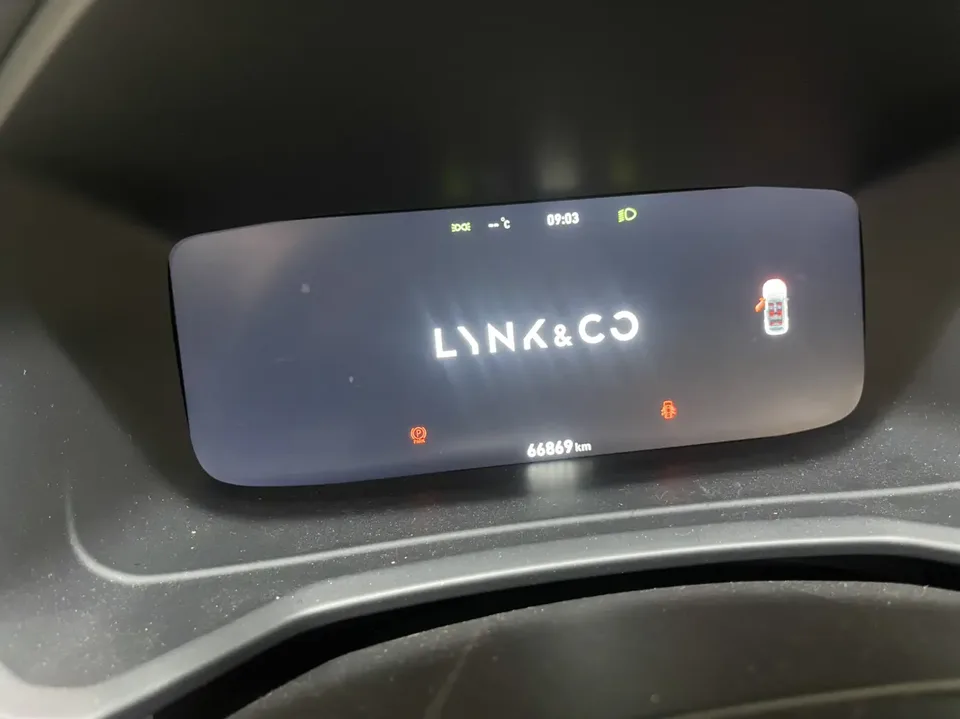 Lynk & Co 06 EM-P 84KM endurance version Pro 2022 — миниатюра 5