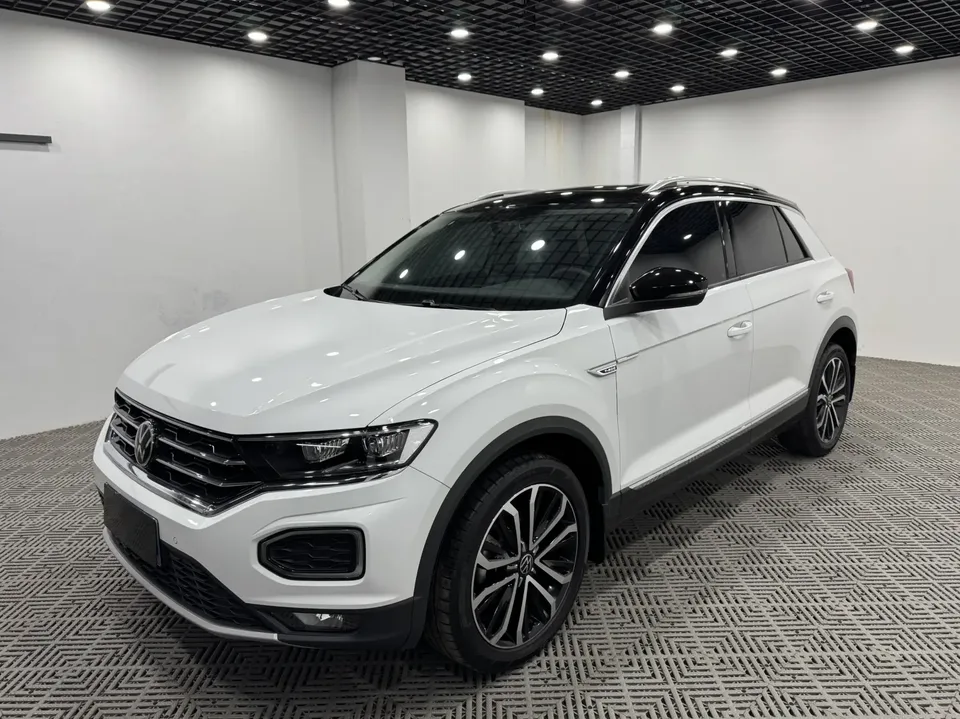 Volkswagen T-Roc Tange 280TSI DSG two-wheel drive comfort PLUS 2022 — фото 1, купить с доставкой в Москву