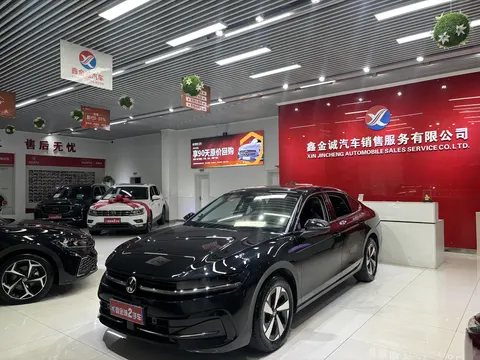 Volkswagen Magotan 2025 buy in Moscow