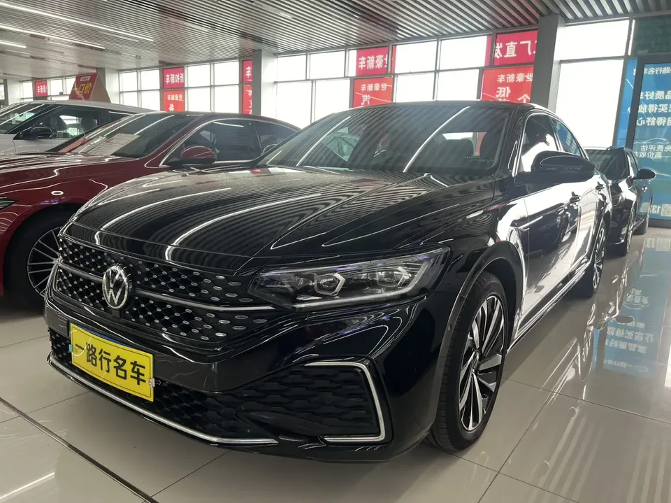 Volkswagen Passat 2022