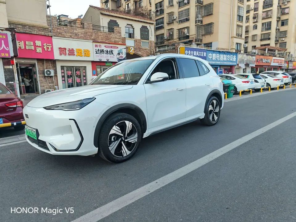 Geely Galaxy E5 2024