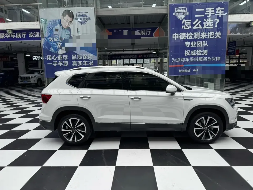 Volkswagen Tharu 2021 Tuyue 330TSI 4WD Luxury Edition 2022 — миниатюра 2