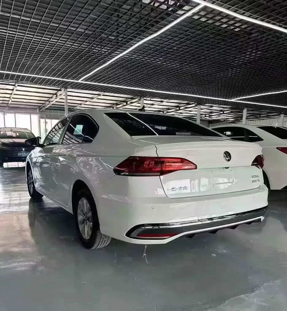 Volkswagen Bora Bora 2024 200TSI DSG Free Travel Edition 2023 — thumbnail 3