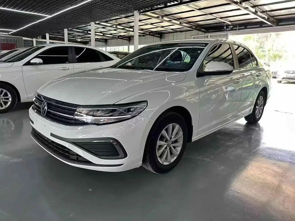 Volkswagen Bora Bora 2024 200TSI DSG Free Travel Edition 2023 — photo 1, buy with delivery to Moscow