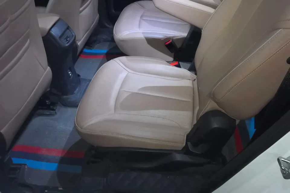 Buick GL6 Buick GL6 2021 323T mild hybrid connected luxury model 2023 — миниатюра 3