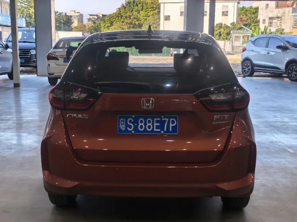 Honda FIT Fit 2021 1.5L CVT Trendy Running Edition 2022 — миниатюра 2