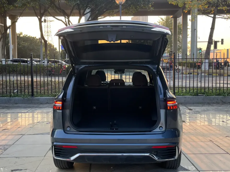 Geely Monjaro 2.0TD DCT EVO 2WD Smart Edition 2022 — миниатюра 5