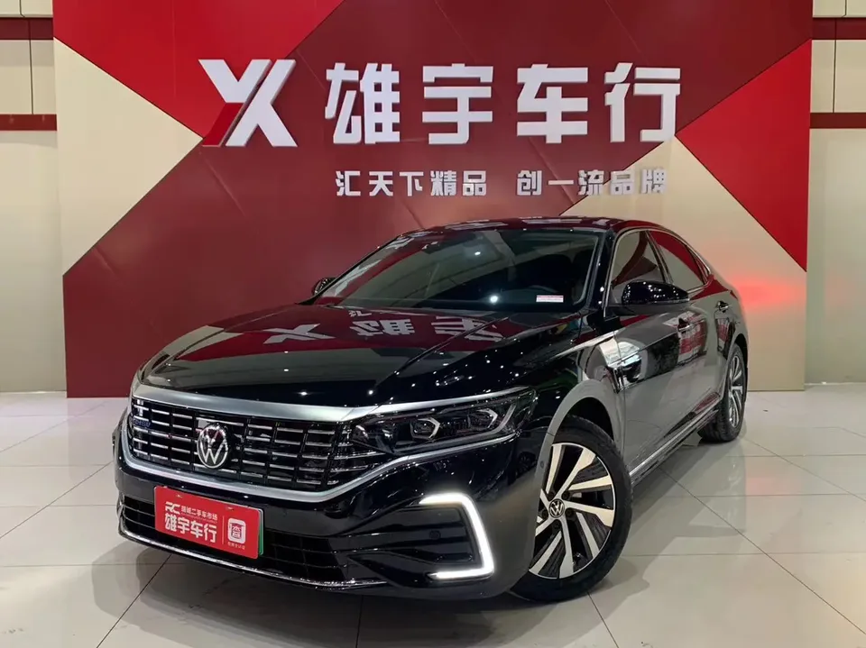 Volkswagen Passat PHEV 2024