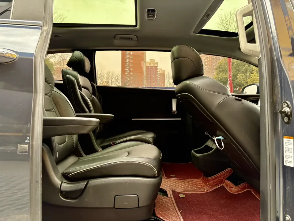 Hyundai Kustu 270TGDi Premium Edition LUX 2023 — миниатюра 3