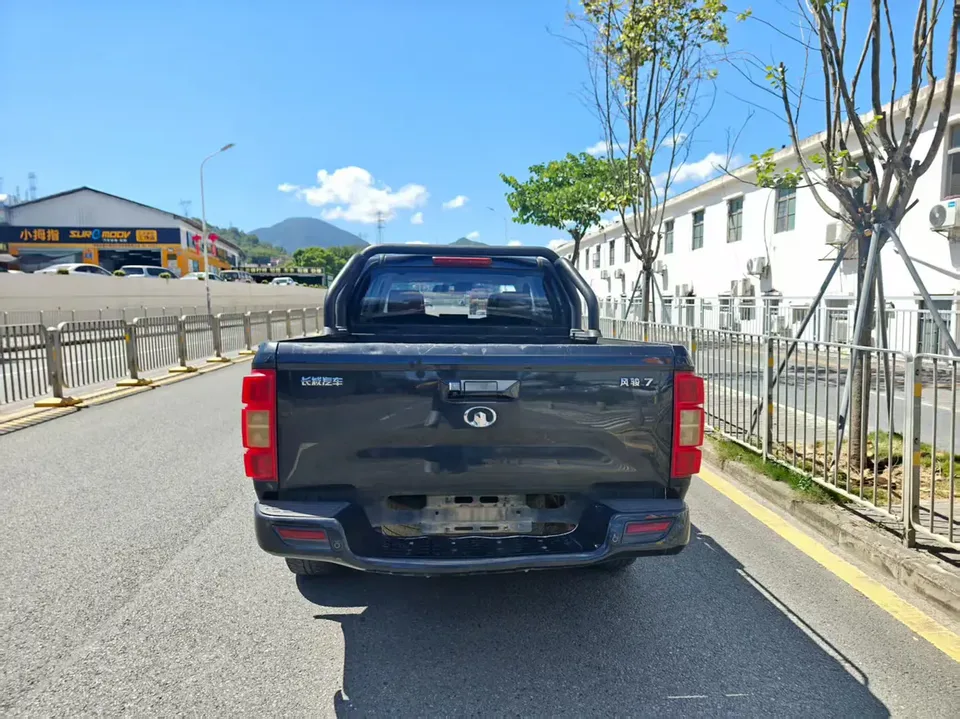 Great Wall Wing Jun 7 2.0T diesel two-wheel drive value-for-money large double GW4D20M 2022 — миниатюра 2