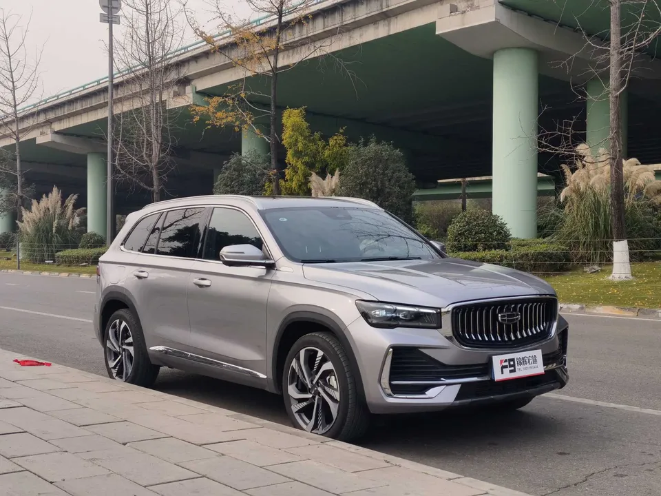 Geely Monjaro Xingyue L 2024 2.0TD High Power Automatic 2WD Skyline Edition 2025 — миниатюра 3
