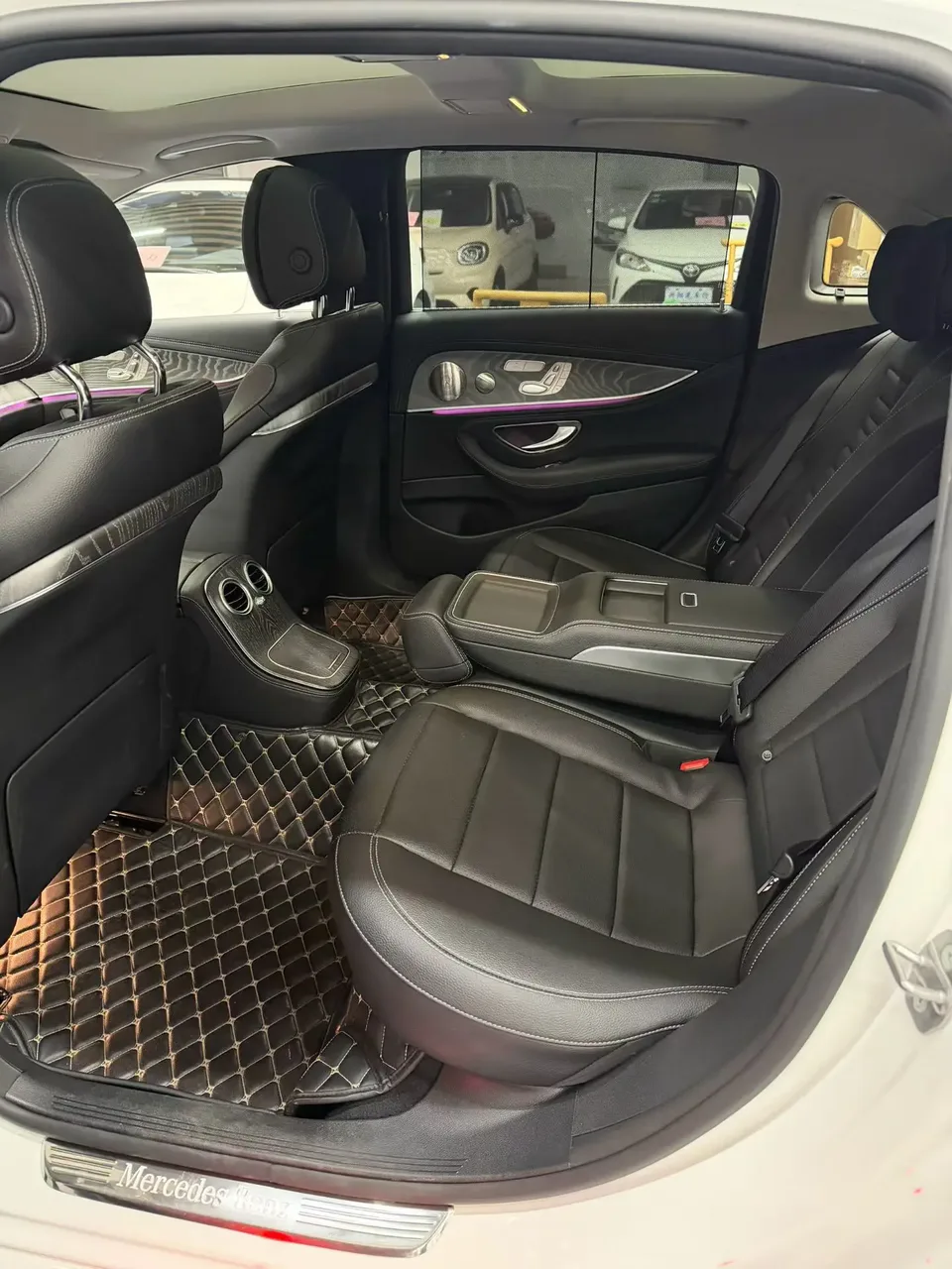 Mercedes-Benz E-Class E-Class 2022 Mercedes-Benz E-Class 2022 E 300 L luxury sports sedan 2022 — thumbnail 4
