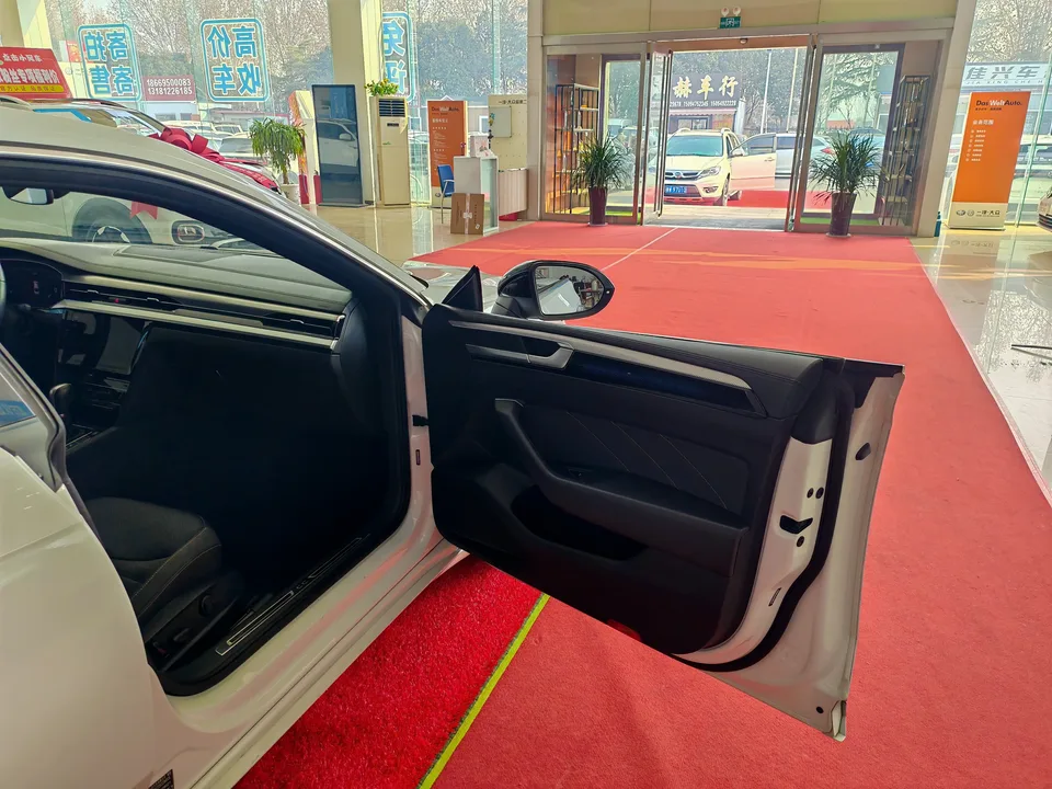 Volkswagen Arteon Volkswagen CC 2023 380TSI Eye-catching Edition 2023 — миниатюра 3