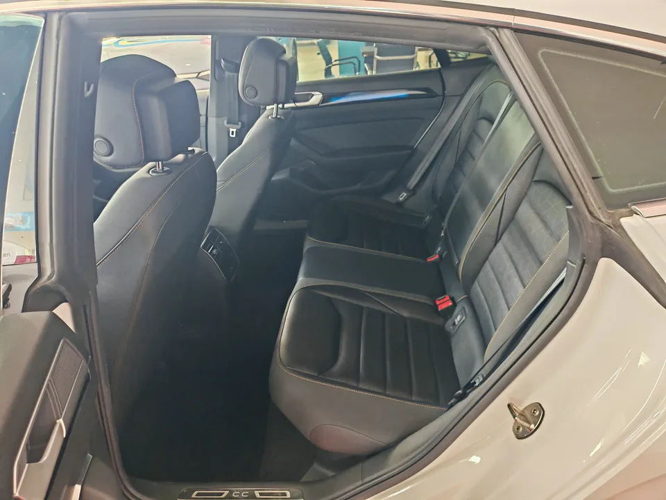 Volkswagen Arteon Volkswagen CC 2023 380TSI Eye-catching Edition 2023 — миниатюра 5