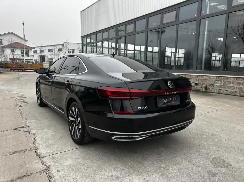 Volkswagen Passat Passat 2022 330TSI Elite Edition 2022 — миниатюра 2