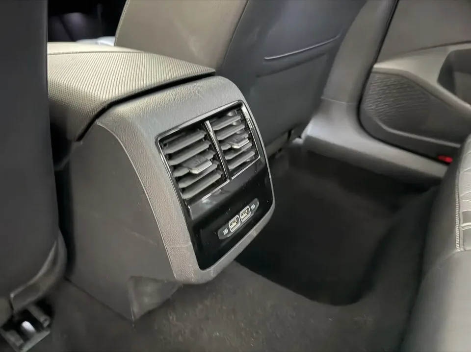 Volkswagen Sagitar Sagitar 2023 200TSI DSG Beyond Edition 2023 — thumbnail 3