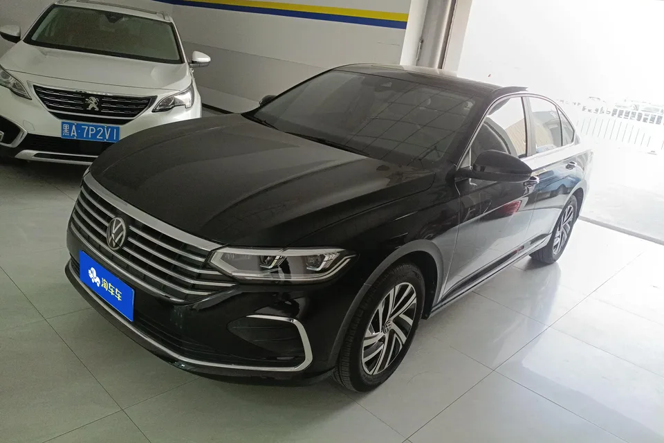 Volkswagen Lavida facelift 1.5L automatic 5 million version 2024 — фото 1, купить с доставкой в Москву
