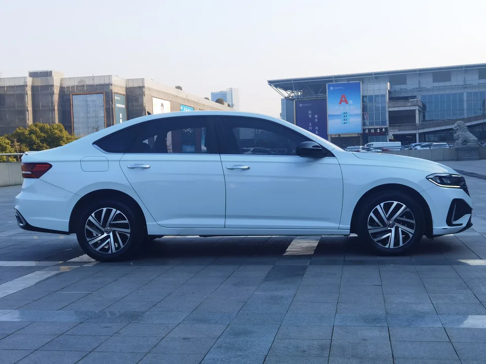 Volkswagen Lavida Lavida 2023 280TSI DSG Starry Sky Edition 2023 — thumbnail 2