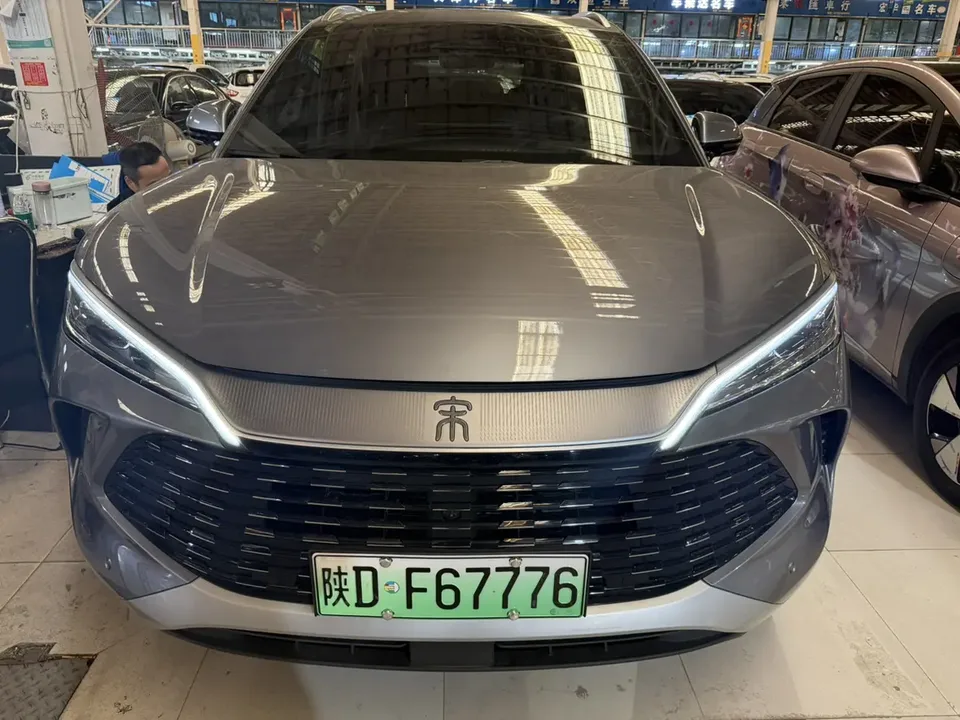 BYD Song L DM Intelligent Driving Edition DM-i 112KM Beyond Edition 2025 — миниатюра 2