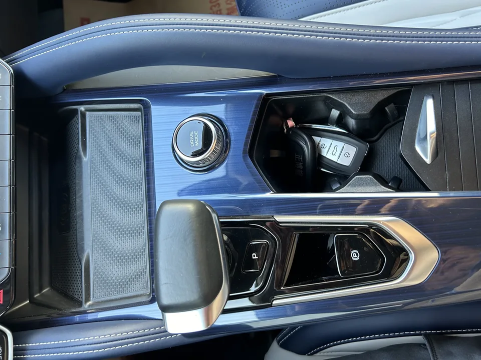Geely Monjaro 1.5T Thor HiF Hybrid Edition Super Rui 2022 — миниатюра 5