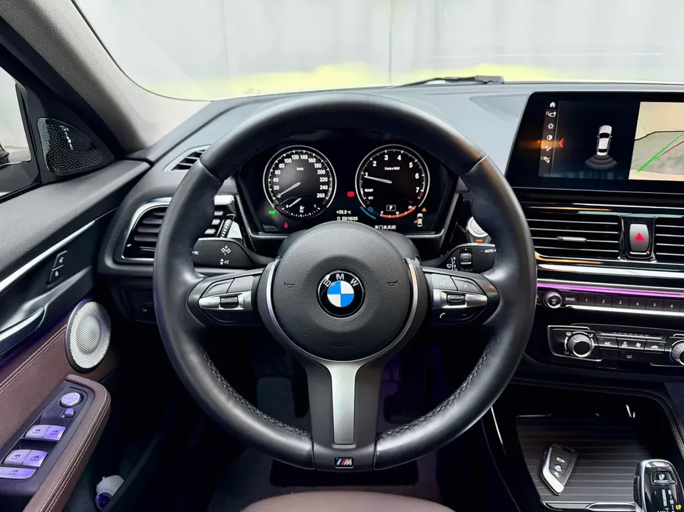 BMW 1 Series facelift 120i M Sport Night Edition 2022 — миниатюра 3