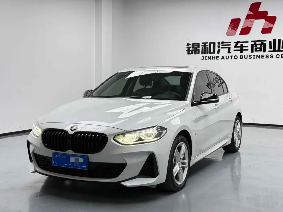 BMW 1 Series facelift 120i M Sport Night Edition 2022 — фото 1, купить с доставкой в Москву