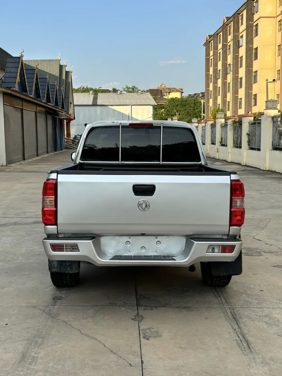 Dongfeng Ruiqi 2.4T diesel four-wheel drive entrepreneurial version long cargo box YCY24165-61 2022 — миниатюра 2