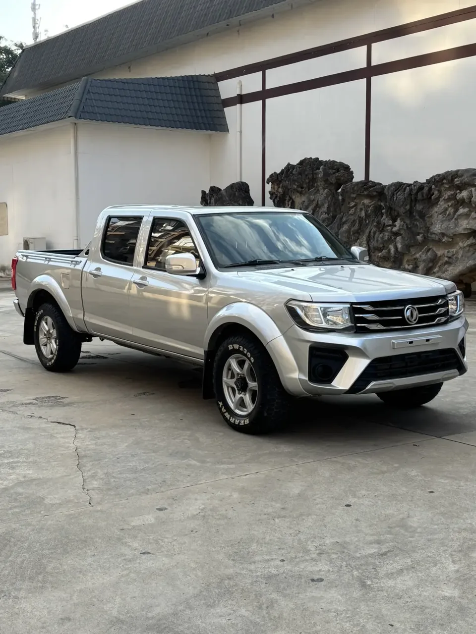 Dongfeng Ruiqi 2.4T diesel four-wheel drive entrepreneurial version long cargo box YCY24165-61 2022 — миниатюра 3