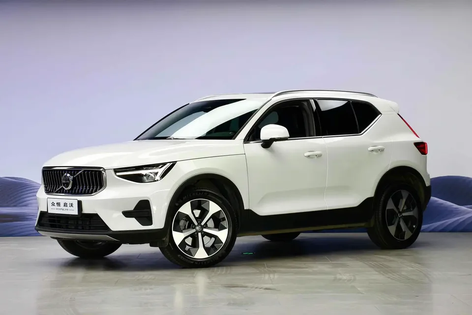 Volvo XC40 2024