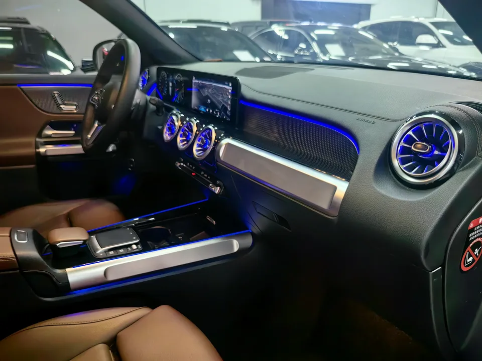 Mercedes-Benz GLB-Class GLB 200 Dynamic 2022 — миниатюра 3