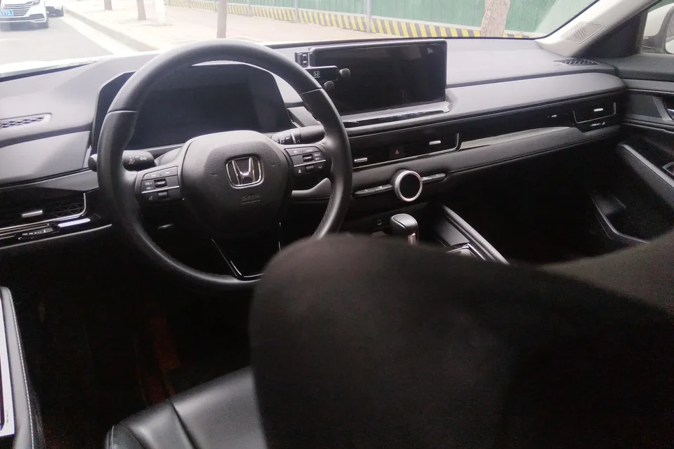 Honda Inspire 260TURBO Exquisite Edition 2024 — миниатюра 4