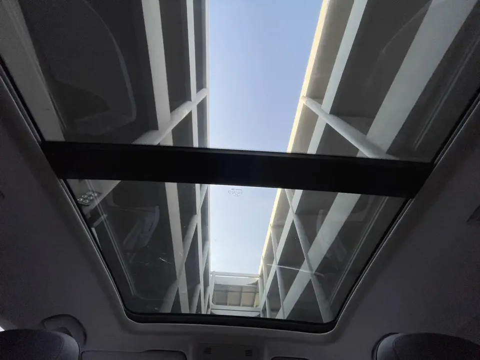 Skoda Karoq TSI280 Exclusive Edition 2023 — миниатюра 3