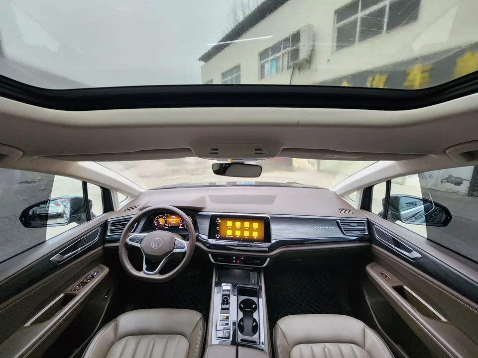 Volkswagen Weiran facelift 330TSI luxury version 2023 — миниатюра 3
