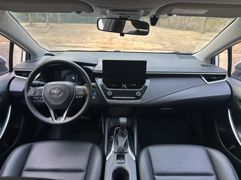 Toyota Corolla Corolla 2023 Intelligent Electric Hybrid Dual Engine 1.8L E-CVT Pioneer Edition 2024 — thumbnail 2